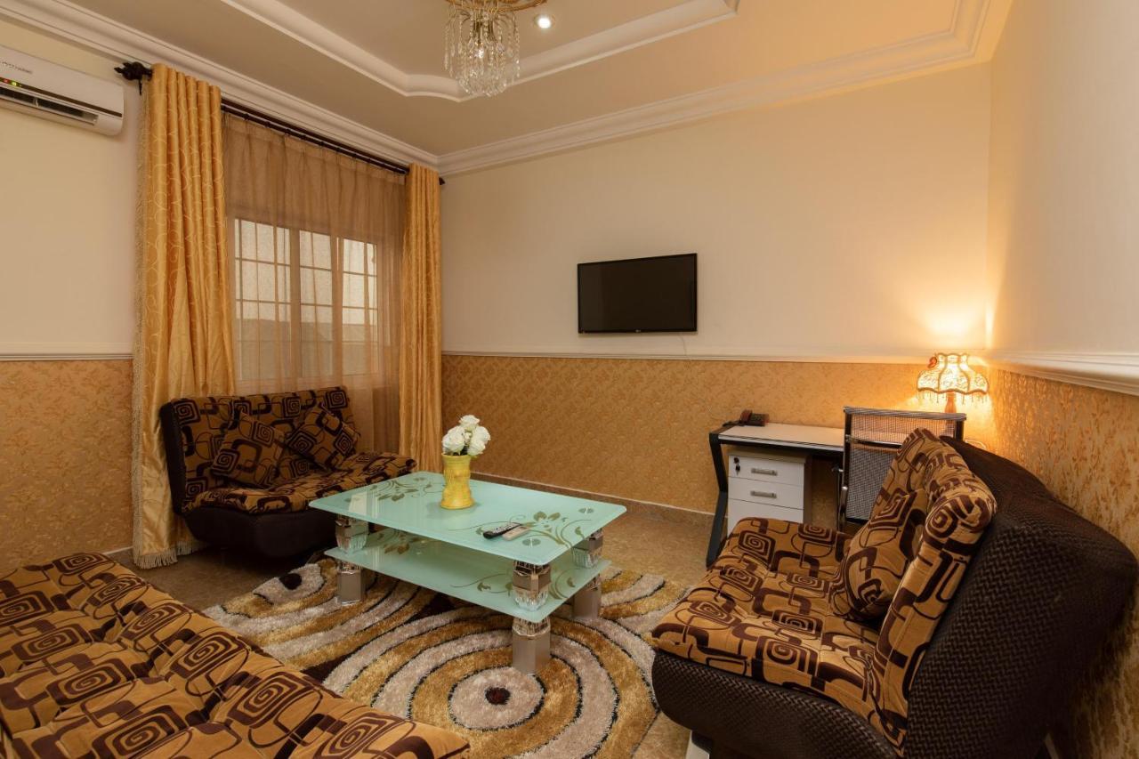 Ag Hotel And Suites Ogbodjo ภายนอก รูปภาพ