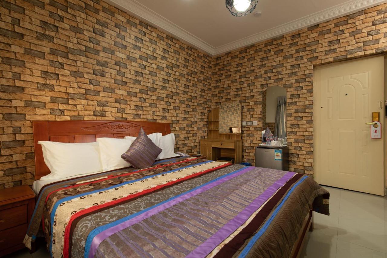 Ag Hotel And Suites Ogbodjo ภายนอก รูปภาพ