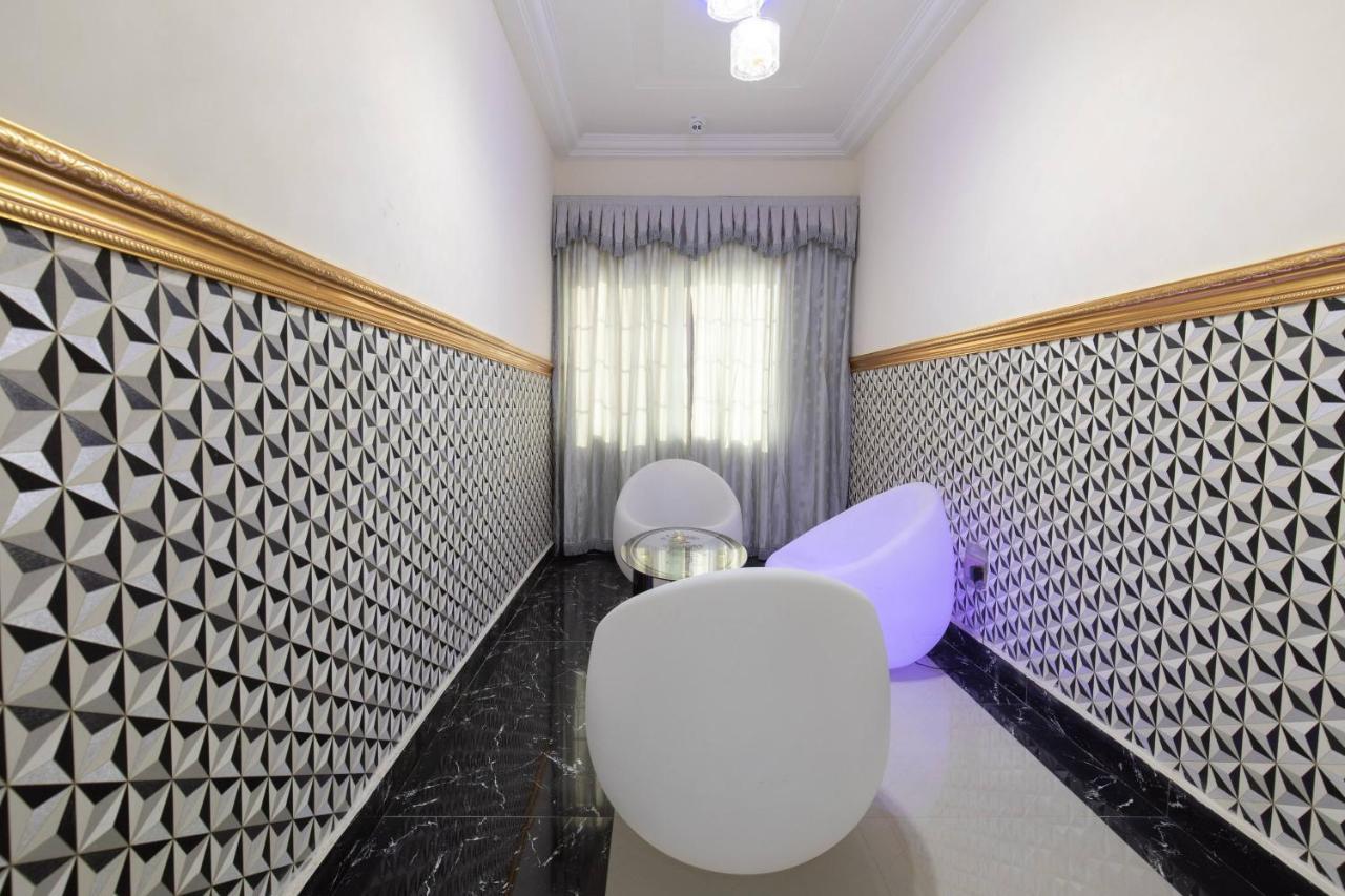 Ag Hotel And Suites Ogbodjo ภายนอก รูปภาพ