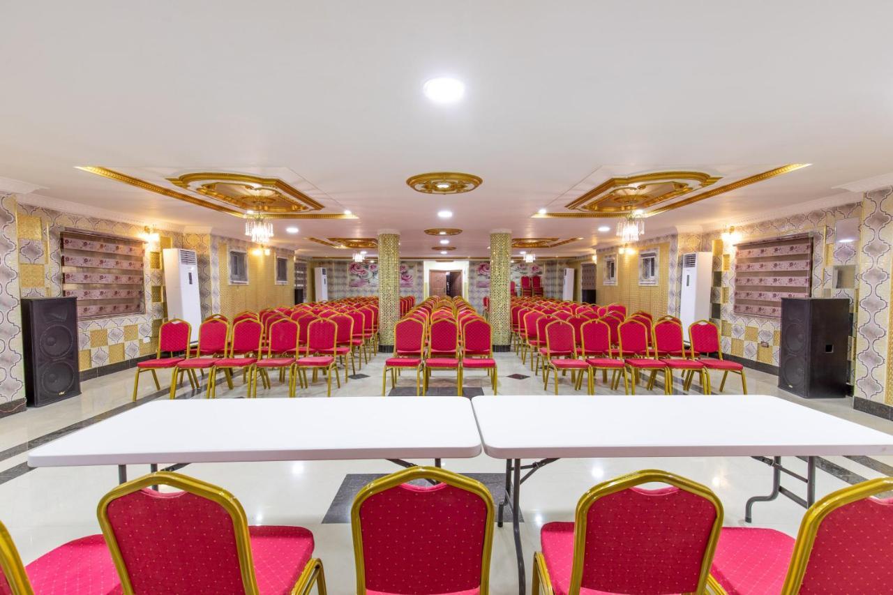 Ag Hotel And Suites Ogbodjo ภายนอก รูปภาพ