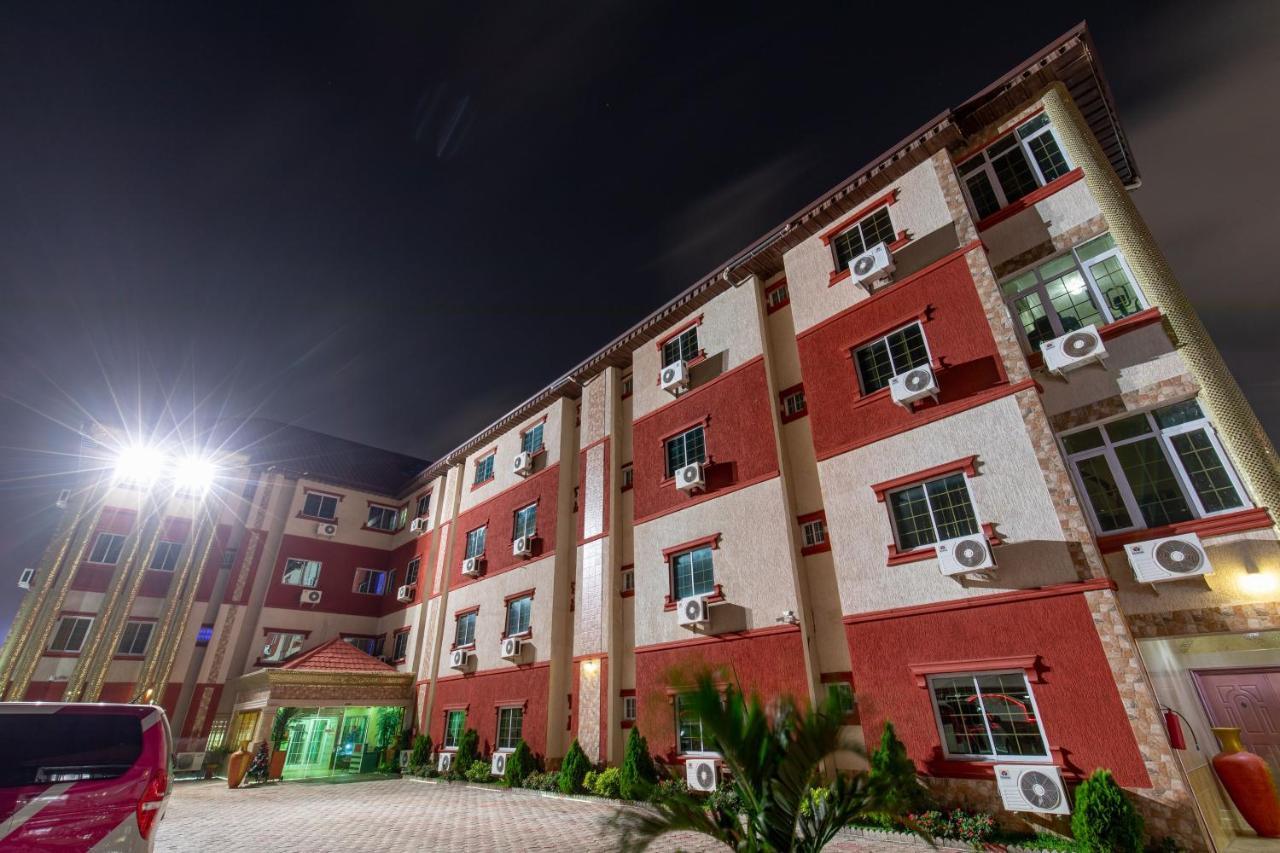 Ag Hotel And Suites Ogbodjo ภายนอก รูปภาพ