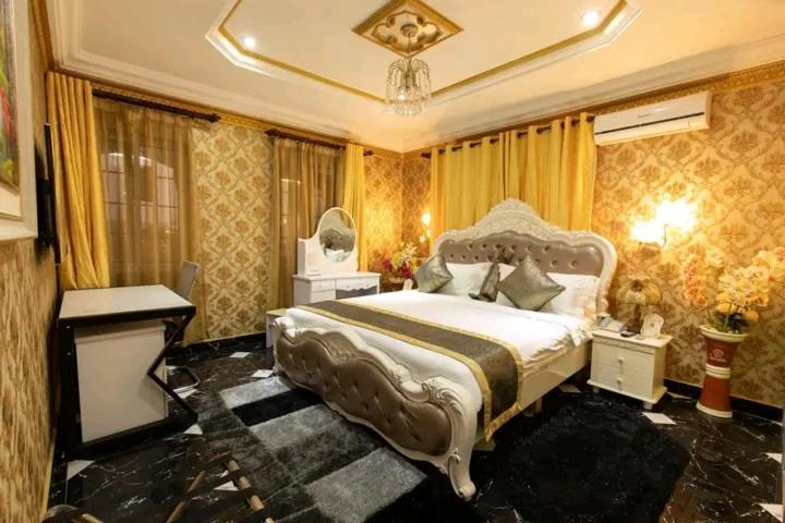 Ag Hotel And Suites Ogbodjo ภายนอก รูปภาพ