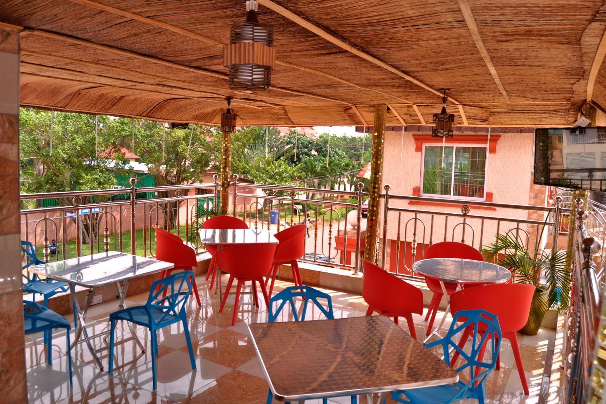 Ag Hotel And Suites Ogbodjo ภายนอก รูปภาพ